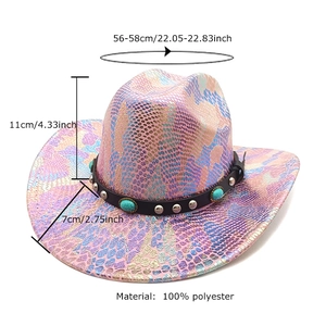 Cappello da cowboy rosa con stampa serpente, fascia con borchie e misure 56-58 cm