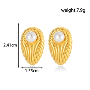 Vintage gold shell earrings with white pearl center in French bohemian style