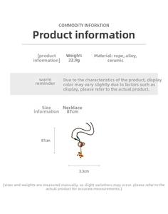 Detailed size specifications for ceramic leaf pendant necklace with dimensions and weight