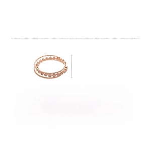 Detailed view of rose gold copper bangle with zircon pavé and 6cm diameter size