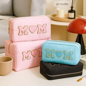 Chenille Letter Patch MOM Cosmetic Bag Waterproof Polyester Storage Bag For Travel Makeup Wash Bag Mothers Day Gift For Women