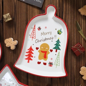 Hand Painted Christmas Ceramic Plate Gingerbread Man Christmas Tree Shaped Dessert Dish Santa Claus Candy Tray Festive Party Dinnerware
