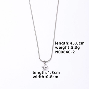 Detail view of silver star pendant necklace with 45cm snake chain and dimension specs