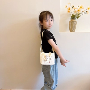 Cute bunny print white canvas crossbody bag for toddler girls, large capacity snack pack