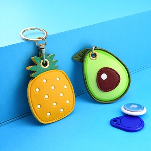 Porte-clés mignons en cuir en forme d'ananas et d'avocat pour cartes d'accès