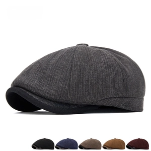 Men's retro newsboy flat cap in grey herringbone wool with warm fleece lining