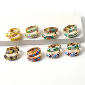Retro flower enamel gold hoop earrings in eight assorted colors for women jewelry set