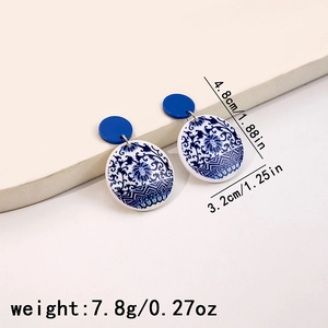 Blue and white porcelain style earrings with dimensions 4.8x3.2cm and 7.8g weight