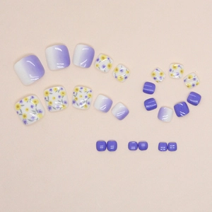 Blau-violette künstliche Fußnägel mit Farbverlauf und gelben Blumenmotiven im Set