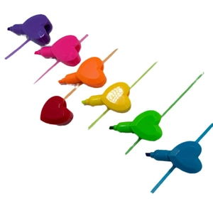 Set of 6 colorful heart-shaped highlighters with detachable pastel stackable design