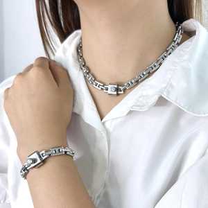 18K Gold Plated Stainless Steel H-Link Necklace And Bracelet Trendy Geometric Square Buckle Rhinestone Jewelry For Women