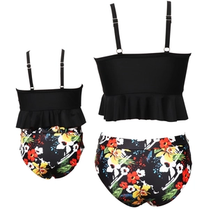 Détail de bikini taille haute à imprimé floral tropical pour maman et moi assortis