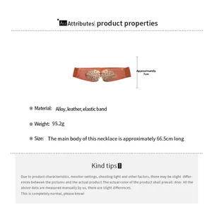 Détail de la ceinture élastique de 7cm de large avec boucle cœur et mesures