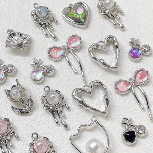 Pendentifs Y2K en alliage argenté avec cœurs et fleurs pour la création de bijoux DIY