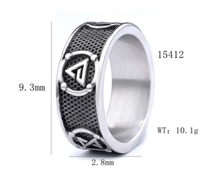 Vue détaillée de la bague maçonnique montrant les dimensions de 9,3 mm de large et 2,8 mm