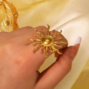 Sunburst Sun Ray Ring Gold Plated Stainless Steel French Retro Exaggerated Adjustable Open Finger Ring For Women