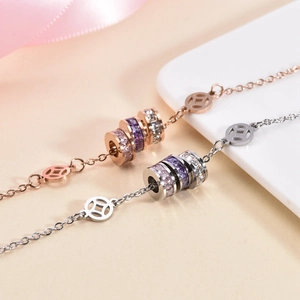 Bijoux En Acier Titane Pour Femmes Avec Zircone Colorée Pendentifs Cylindriques Triple Chance Rose Doré Argent