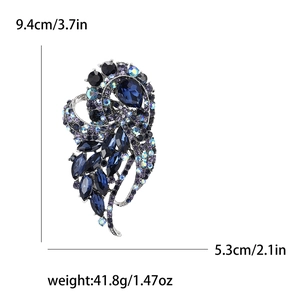 Detailed size and weight specs for blue and purple crystal rhinestone brooch pin