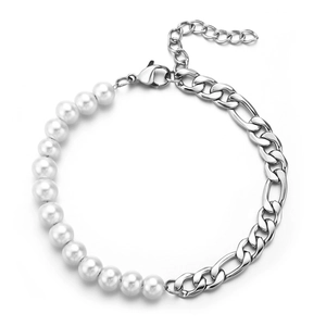 Titanium steel bracelet with white pearls and silver Figaro chain links for a modern look