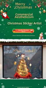 Details goldener Fensteraufkleber Merry Christmas mit Weihnachtsbaum und Schneeflocken