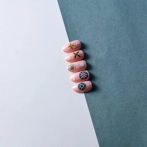 Stickers à ongles 5D auto-adhésifs avec motifs floraux bohèmes colorés en relief