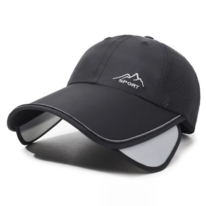 Quick-dry baseball cap with retractable sun visor and breathable mesh panels in black