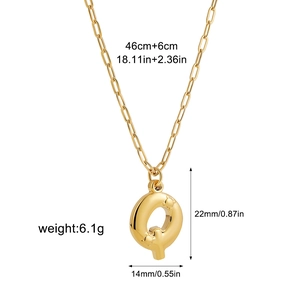 Golden 3D bubble letter Q pendant necklace with paperclip chain and size specifications