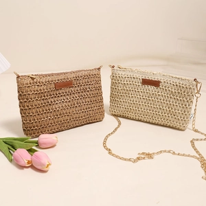 Women Woven Straw Crossbody Bag Square Summer Beach Vacation Clutch With Metal Chain Strap Zipper Closure Simple Chic