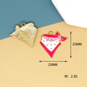 Front and back detail of 25mm pink western bandana alloy charm with gold star patterns