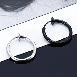 Set di orecchini magnetici a croce in acciaio inossidabile lucido nero e argento