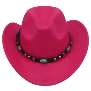 Vue de dessus du chapeau de cowboy en feutre rose avec clous turquoise et rivets