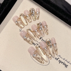 Handmade Gold Cat Eye Press On Nails Long Stiletto False Nails Luxury Rhinestone Artificial Pearl Decoration Elegant French Style