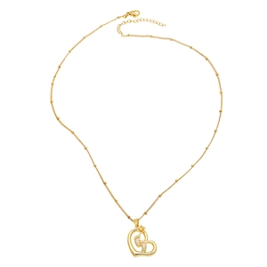 Collana a cuore placcata oro 18k con ciondolo a piccoli piedini in cristallo lucido