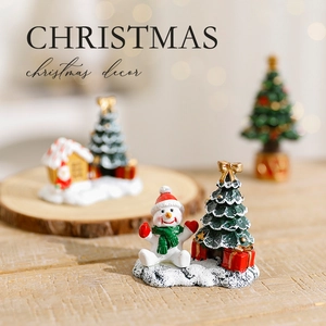 Resin Christmas tree and snowman figurine ornaments for cozy festive tabletop decoration