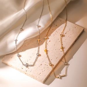 Minimalist Cross Pendant Necklace Titanium Steel With Inlaid Zirconia Gold Plated Fashion Clavicle Chain Jewelry For Women