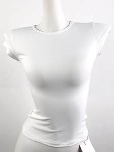 Close-up of a white slim-fit short sleeve T-shirt with a round neck on a mannequin
