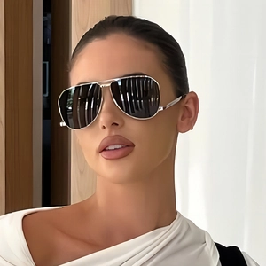 Classic silver metal frame aviator sunglasses with dark grey reflective lenses for unisex