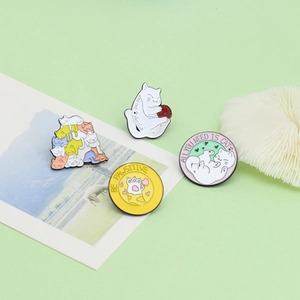 Cute Cartoon Cat Enamel Brooch Pin Alloy Animal Paw Badge For Backpack Clothing Accessory Novelty Jewelry Gift