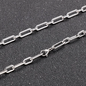 Polished stainless steel chunky paperclip chain necklace with lobster clasp detail