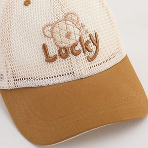 Casquette de baseball en filet pour enfant avec broderie ours et visière marron