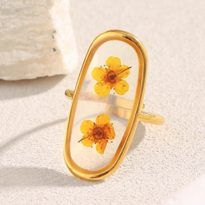 Vintage Stainless Steel Ring With 18K Gold Plated Oval Resin Inlaid Yellow Dried Flowers For Women Open Adjustable