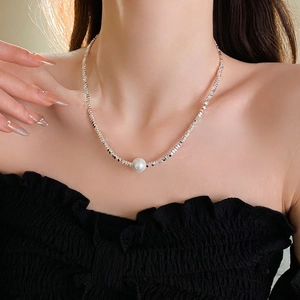Alloy Silver Faceted Bead Clavicle Necklace With White Imitation Artificial Pearl For Women Minimalist Elegant Accessory