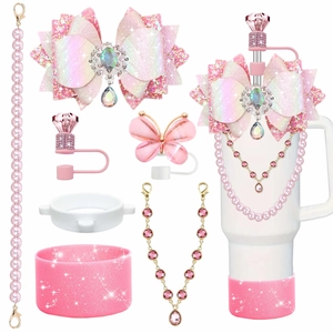 Set accessori rosa glitter per tazza Stanley con catena di perle e copri cannuccia rosa