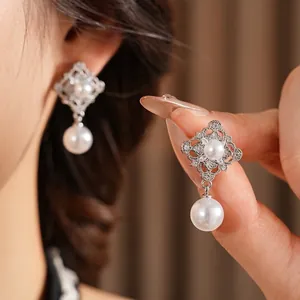 French retro hollow geometric earrings with zircons and white pearls for women