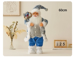 Détail du Père Noël bleu et blanc de 60cm en peluche pour décoration de fête chic