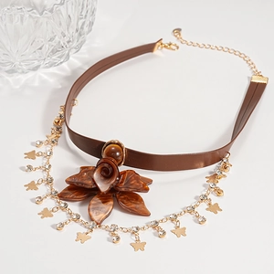 Vintage Leather Choker Necklace With Resin Flower Tiger Eye Stone Rhinestone And Butterfly Pendants For Women