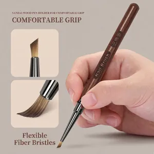 Pennello nail art in legno di sandalo con manico triangolare per dipingere petali e foglie