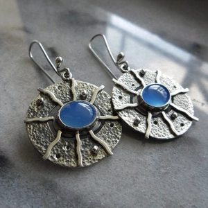 Vintage Bohemian Sun Disk Dangle Earrings Hammered Metal Blue Gemstone Ethnic Retro Jewelry For Women