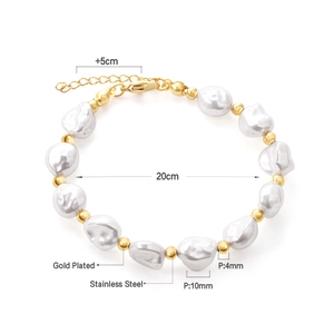 Detailed view of 18K gold plated stainless steel bracelet with irregular pearls and dimensions