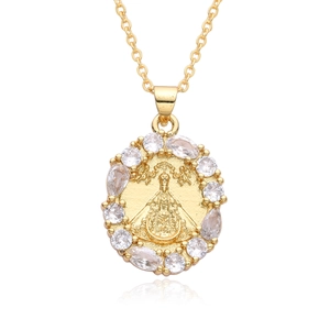 Collana con pendente ovale della Vergine Maria in oro con zirconi cubici incastonati